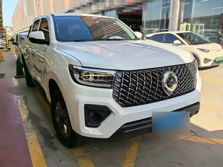 Used 2024 Great Wall POER Diesel Automatic, 32,000 km, White Exterior (1)