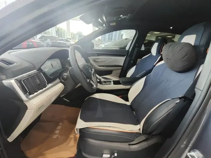 BYD Song Plus DM-I 110KM Flagship PLUS 5G Edition