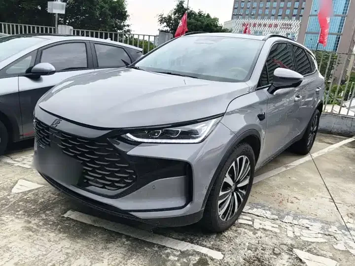 BYD Tang New Energy Smart Drive DM-I 175 km Premium