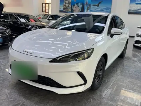 BYD Seal 05 DM-I Intelligent 55 km Luxury Edition