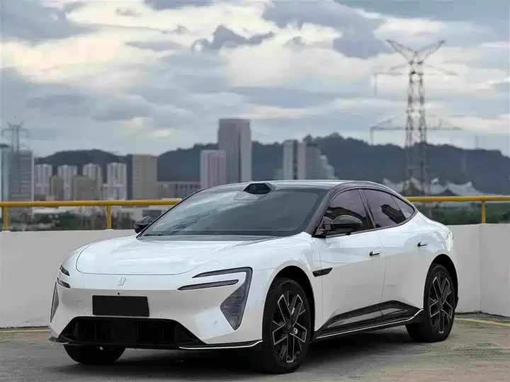 Avatr 06 Ultra EV