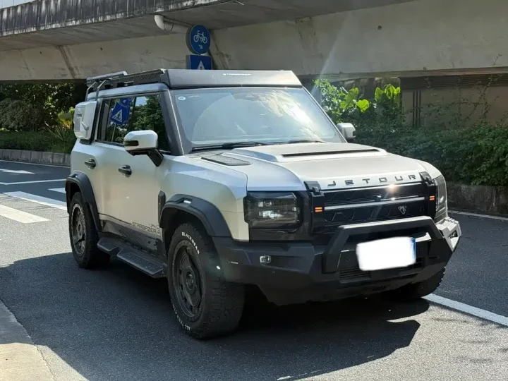 Jetour Traveller 2.0T 7DCT XWD Silver Dragon Wing Edition