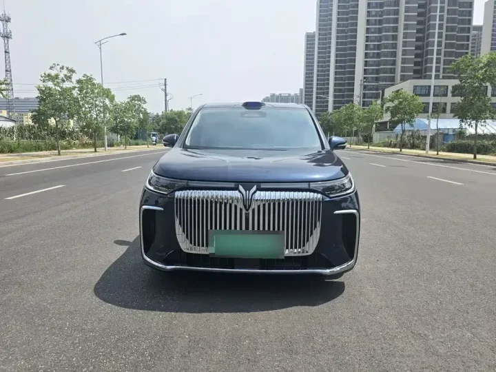 Voyah Dream PHEV 4WD Premium Kunpeng Edition