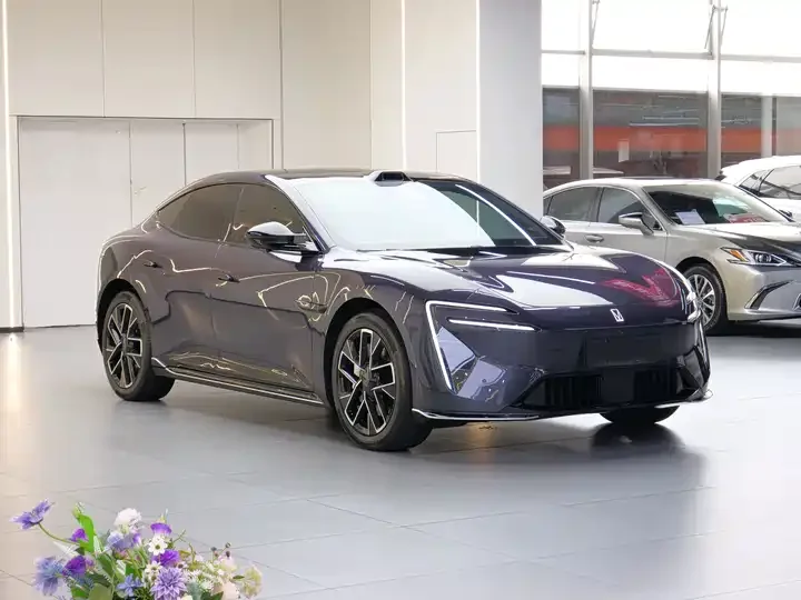 Avatr 06 Ultra EV