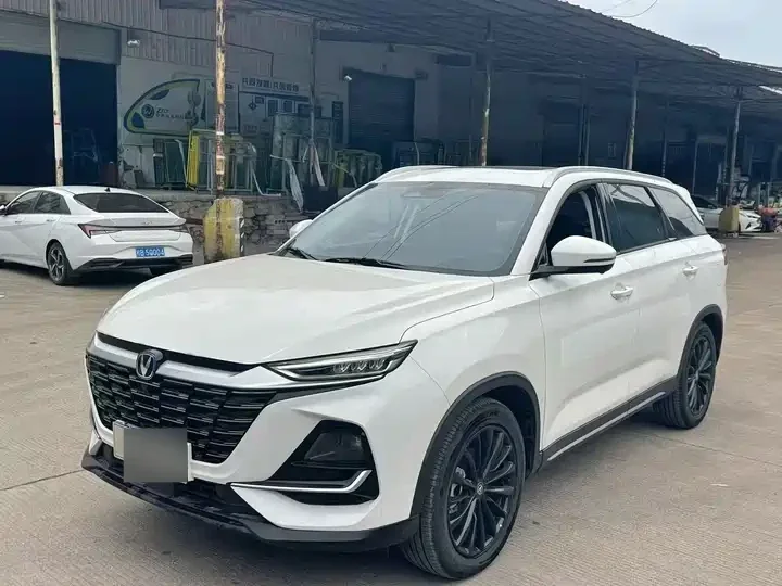 Used 2026 Changan CS75 Pro 1.5T DCT Premium Edition 7 Seater  — 130 km, White exterior (1)