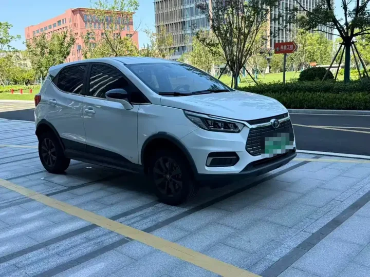 BYD Yuan New Energy Smart Connectivity Innovation Edition