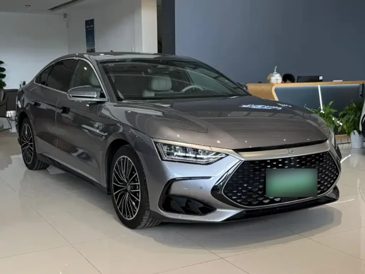 BYD Han DM-I Glory Edition 121 km Premium