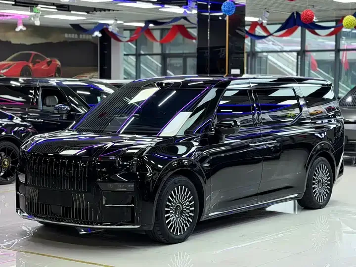 Zeekr 009 Six Seat Executive Edition 4WD 108kWh Electric MPV