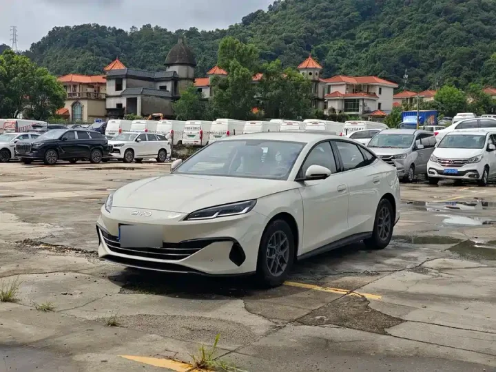 BYD Seal 06 DM-I Super Enjoyment Edition 128 km Luxury