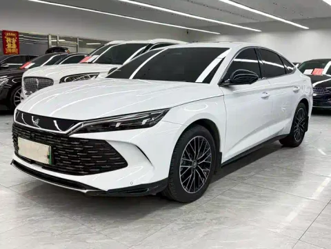 BYD Qin L DM-I 120KM Excellence Edition