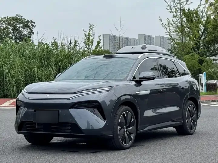 BYD Tang L DM 175 km Drone Player Edition