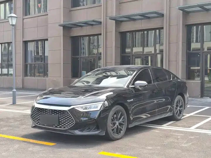 BYD Han DM-I Glory Edition 121 km Premium PHEV