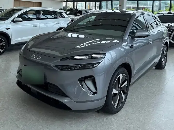 BYD Saelion 06 DM i 205 Pilot Plus