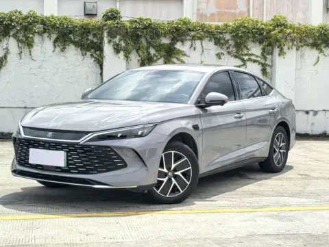 BYD Qin L 2025 DM-I 128 km Leading