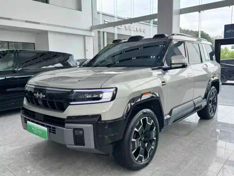 Fangchengbao Bao8 Flagship 6-Seater 4WD PHEV