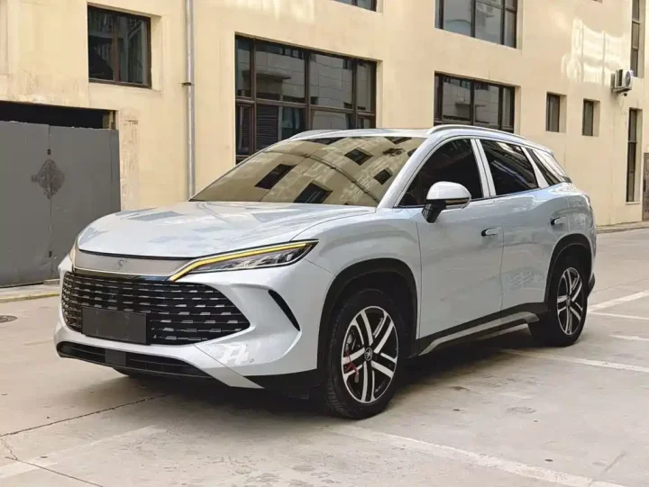 BYD Song L DM-i 112KM Beyond Edition