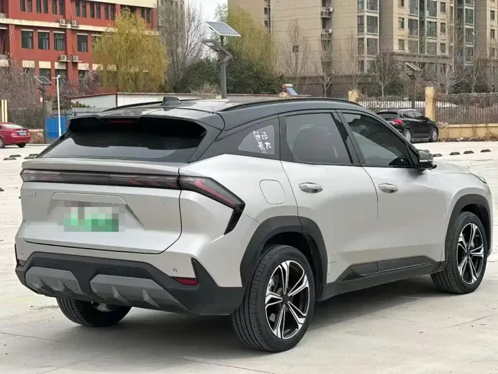 Geely Galaxy L7 1.5T 115 km MAX
