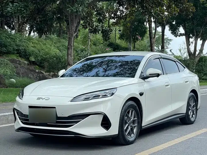 BYD Seal 06 DM-I Smart Driving Edition 80 km Luxury