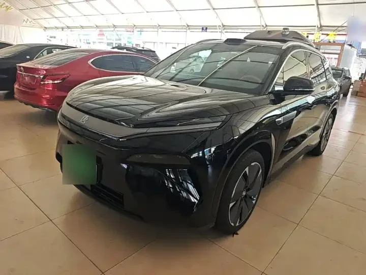 BYD Tang L DM 175 km Dron Player Edition