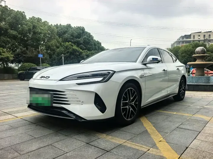 BYD Seal DM-I 1.5L 121 km Luxury