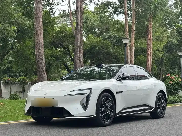 Avatr 06 Ultra EV