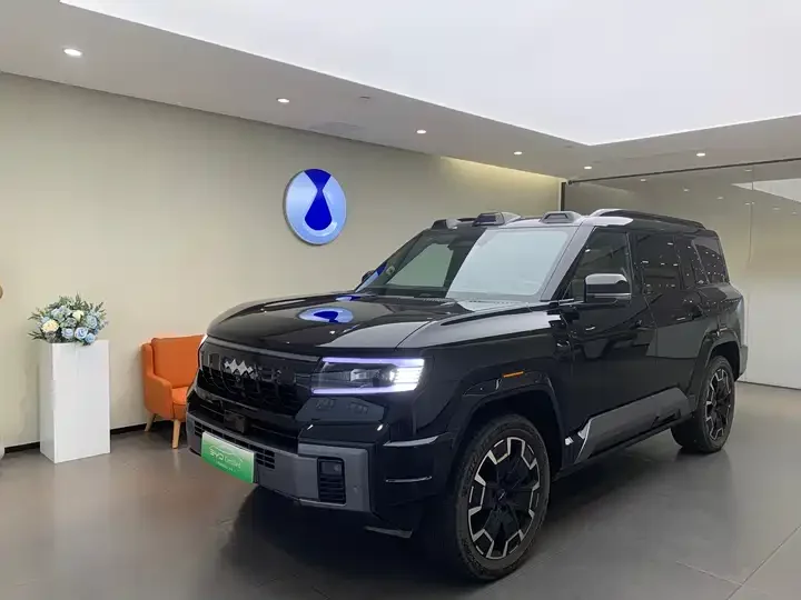 Fangchengbao Bao8 Flagship 7-Seater 4WD PHEV