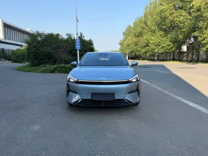 Geely Galaxy L6 EM-i 140KM Explore+ Edition