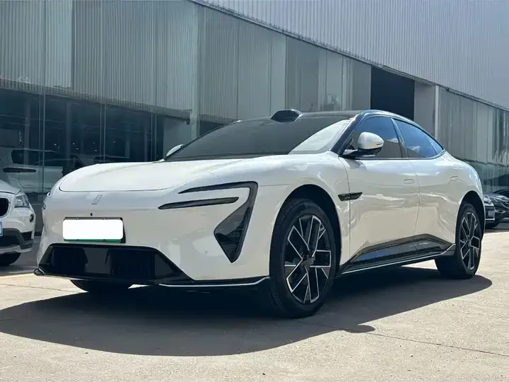 Avatr 06 Max EV