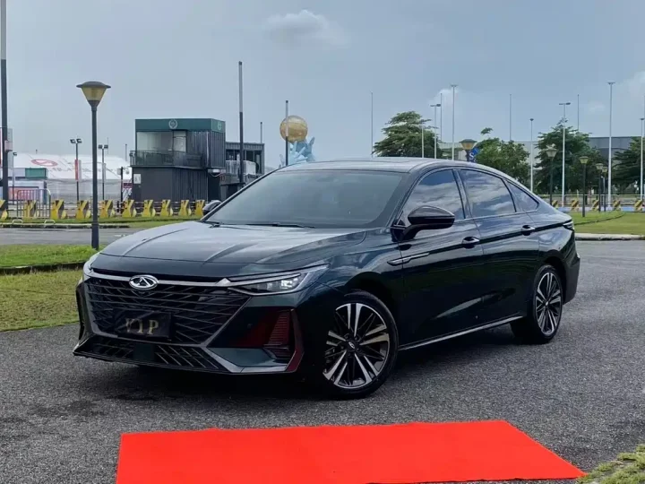 Chery Arrozo 8 High-Performance Edition 2.0T DCT Chi