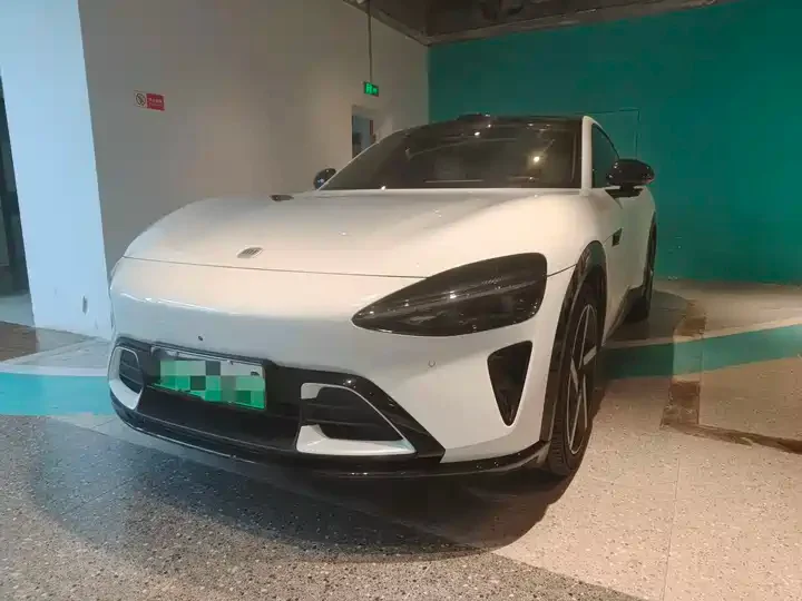 Used 2025 Xiaomi YU7 Max Ultra Long Range High Performance, 14,000 km, White Exterior (1)