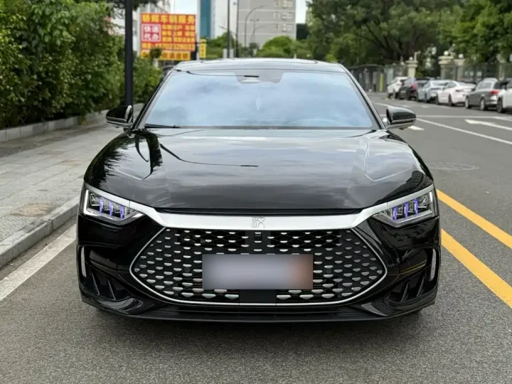 BYD Han DM-I Champion Edition 200 km Flagship