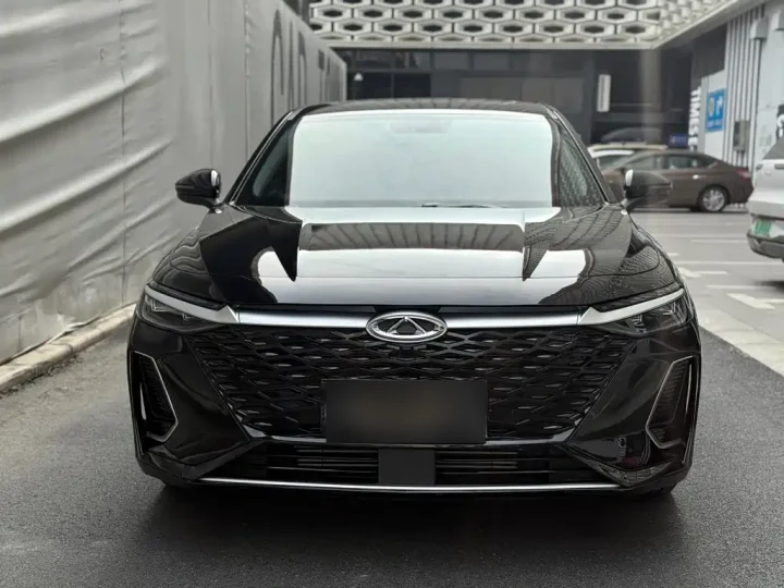 Chery Arrizo 8 1.6T DCT Yi Edition