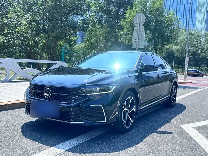 Volkswagen Passat 380TSI Xingkong Longteng Edition