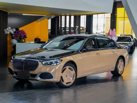 Maybach S680 4MATIC Virgil Abloh Limited Edition