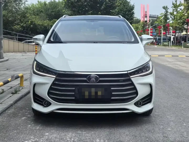 BYD Song Max Automatic Smart Connectivity Elite 6-Seater 1.5T