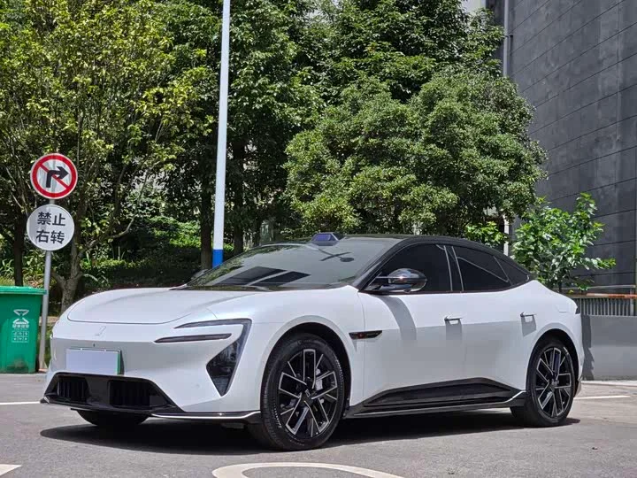 Avatr 06 Ultra EV
