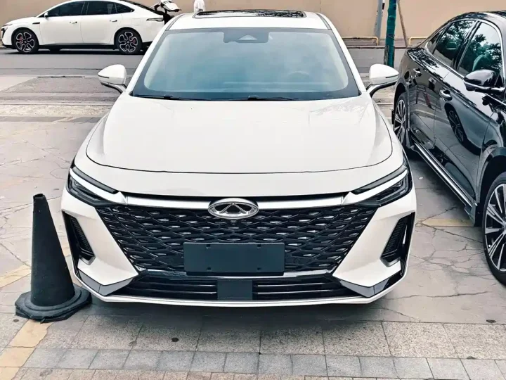 Chery Arrizo 8 1.6T DCT Yi Edition