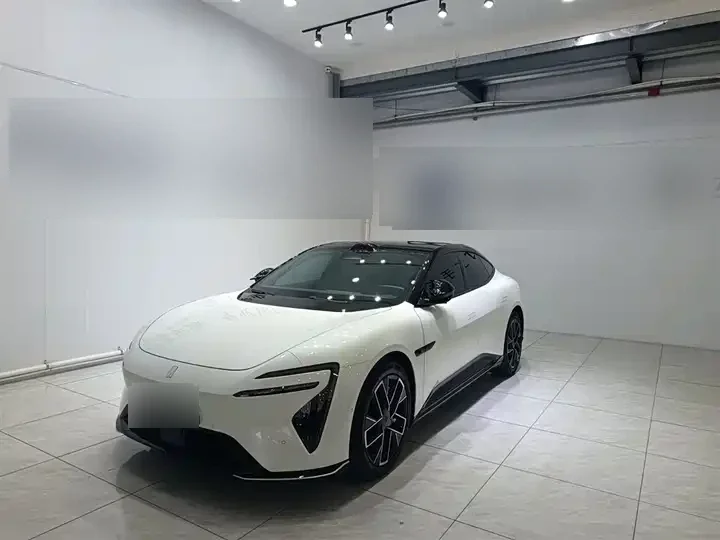 Avatr 06 Ultra EV