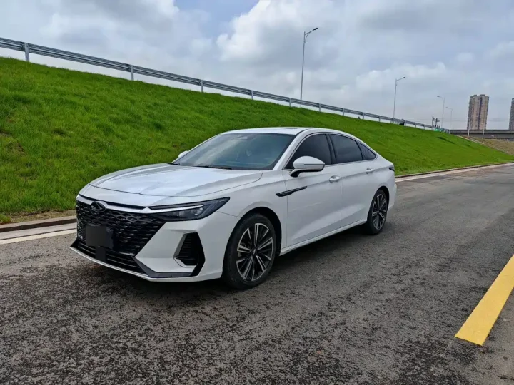 Chery Arrizo 8 1.6T DCT Zhi