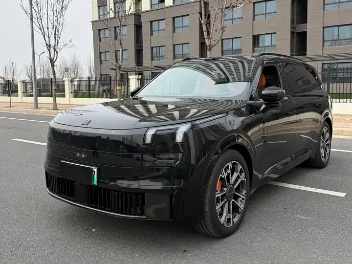 Lynk & Co 900 2.0T Ultra