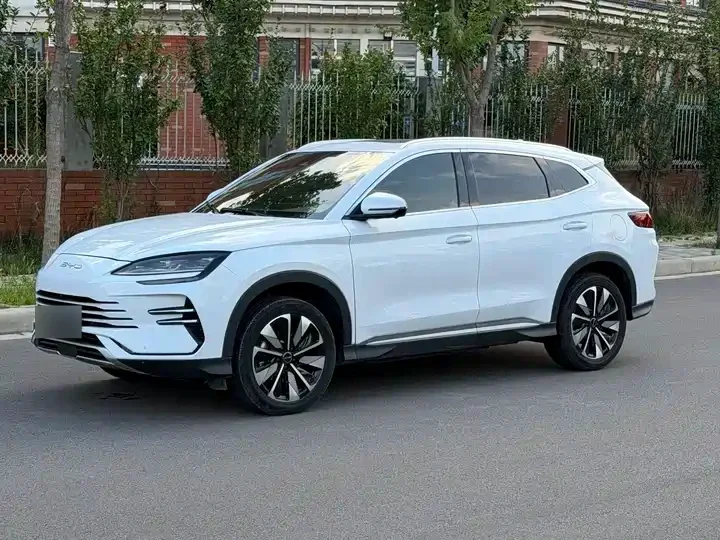 BYD Song Plus DM-I 160KM Flagship Edition