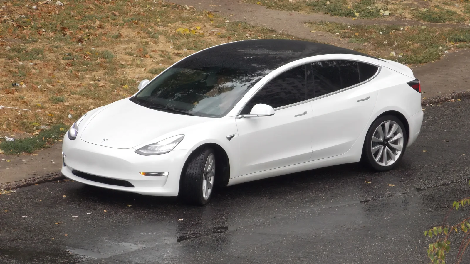Tesla Recalls Nearly 3 Million Cars in China as Door Handle Safety Rules Tighten